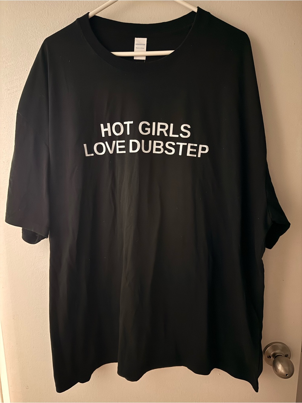 Black Graphic Tee - "Hot Girls Love Dubstep"